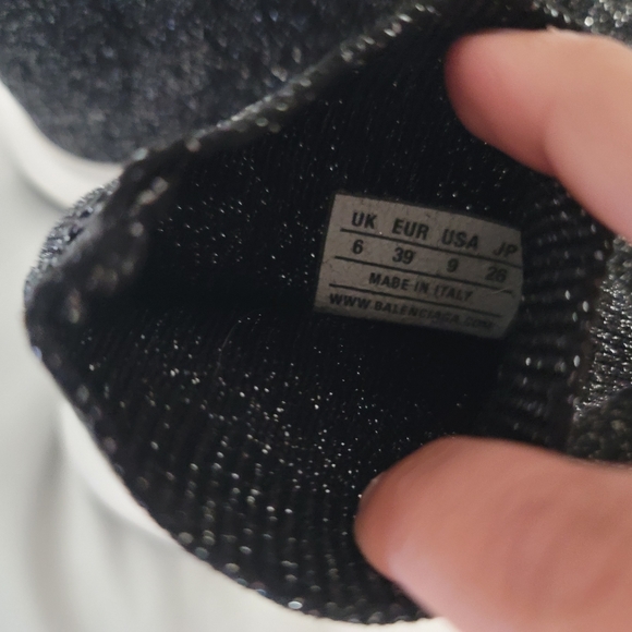 Balenciaga shoes - Picture 7 of 8